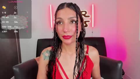 Snapshot of miss___evangeline chatting on 05-06-26, 02:40 Evangeline online show from 05-06-26, 02:40