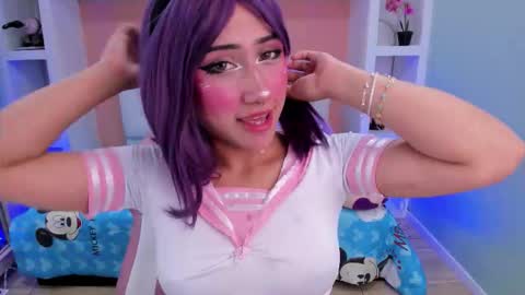 Snapshot of miss___megan chatting on 10-15-25, 06:08 Megan online show from 10-15-25, 06:08