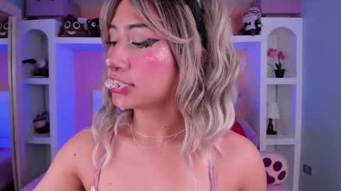 Snapshot of miss___megan chatting on 11-12-25, 06:08 Megan online show from 11-12-25, 06:08