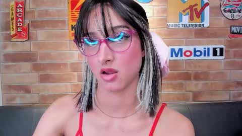 Salome online show from 11-20-25, 06:40