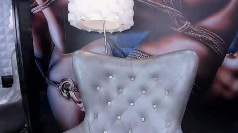 Snapshot of miss___taylor chatting on 10-28-25, 02:37 Taylor online show from 10-28-25, 02:37