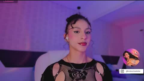 Charlotte online show from 11-08-25, 04:34