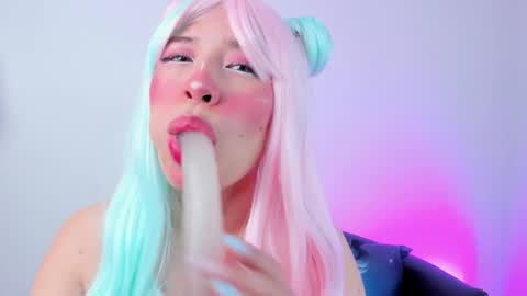 Daphne online show from 10-09-25, 02:42