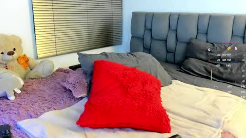 miss__jones_ online show from 04-21-26, 02:51