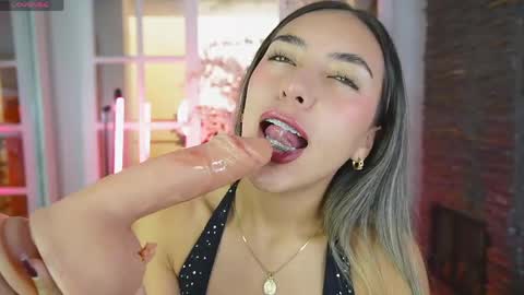 Zoe online show from 04-24-26, 06:10