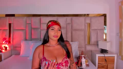 Miss Abigail  online show from 11-28-25, 01:36