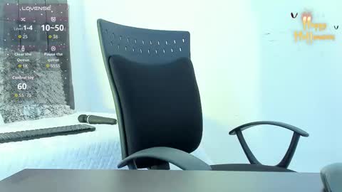 Snapshot of miss_aitana_ chatting on 10-22-25, 01:11 miss_aitana_ online show from 10-22-25, 01:11