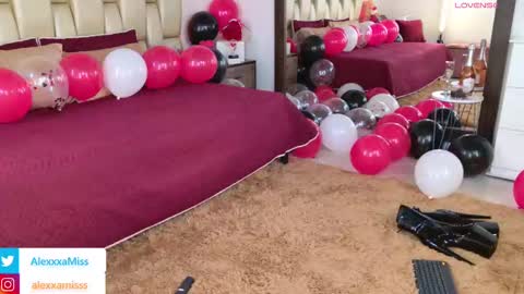 Snapshot of miss_alexxxa_ chatting on 09-10-25, 07:58 Alexa online show from 09-10-25, 07:58