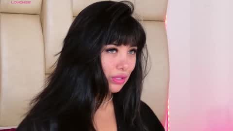 Snapshot of miss_alexxxa_ chatting on 10-18-25, 06:41 Alexa online show from 10-18-25, 06:41