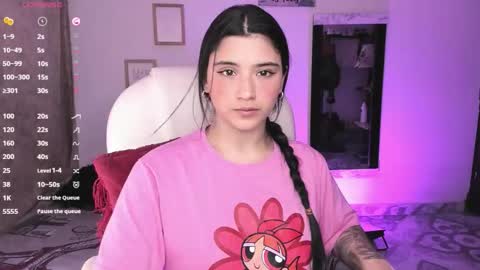 Snapshot of miss_alice0 chatting on 09-30-25, 04:17 Alice online show from 09-30-25, 04:17