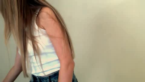 Angelina online show from 09-12-25, 07:41