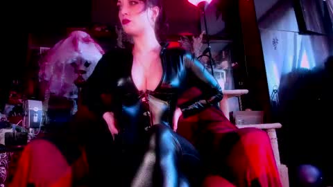 Snapshot of miss_asmodeus chatting on 04-10-26, 01:49 missAsmodeus online show from 04-10-26, 01:49