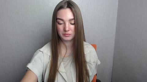 Snapshot of miss_azalea chatting on 12-20-24, 01:00 Georgia online show from 12-20-24, 01:00