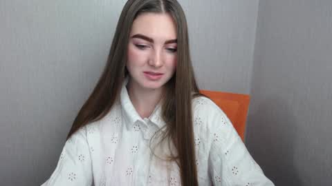 Snapshot of miss_azalea chatting on 12-23-24, 10:23 Georgia online show from 12-23-24, 10:23