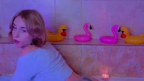 Snapshot of miss_barbie1 chatting on 05-10-26, 11:26 Anya online show from 05-10-26, 11:26