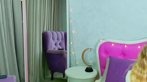 Kris online show from 12-21-25, 01:13