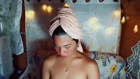 Snapshot of miss_bellah chatting on 01-17-26, 09:14 Bellah online show from 01-17-26, 09:14