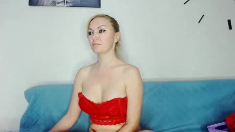 miss_blonde1 online show from 02-18-25, 06:26