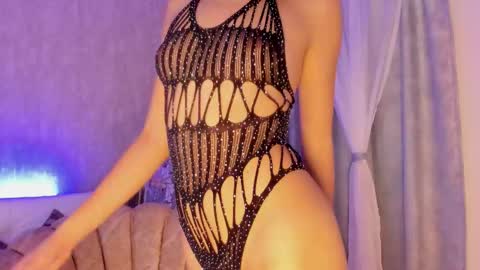 Camila online show from 11-11-25, 03:28