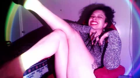 Miss Carmila online show from 10-28-25, 11:18