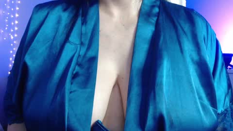 Snapshot of miss_daniels chatting on 01-11-25, 12:01 liza online show from 01-11-25, 12:01