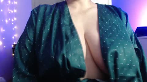 Snapshot of miss_daniels chatting on 01-14-25, 02:00 liza online show from 01-14-25, 02:00