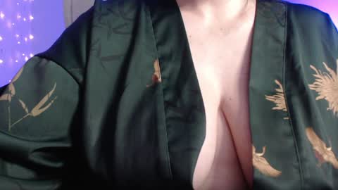 Snapshot of miss_daniels chatting on 02-04-25, 12:19 liza online show from 02-04-25, 12:19