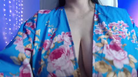 Snapshot of miss_daniels chatting on 02-05-25, 05:41 liza online show from 02-05-25, 05:41