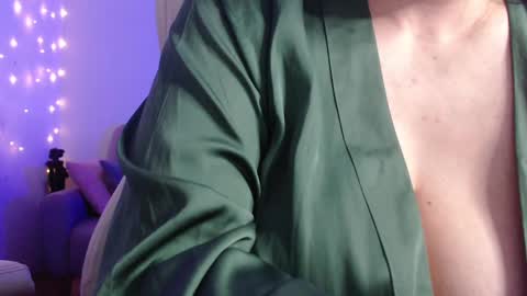 Snapshot of miss_daniels chatting on 02-13-25, 05:48 liza online show from 02-13-25, 05:48