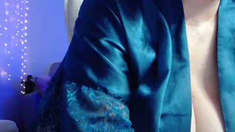 Snapshot of miss_daniels chatting on 02-25-25, 12:36 liza online show from 02-25-25, 12:36