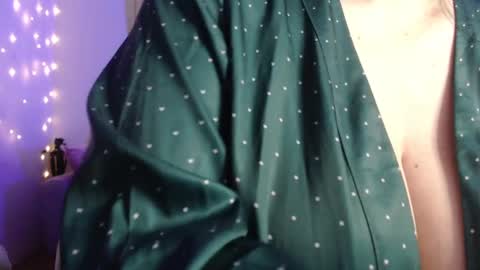 Snapshot of miss_daniels chatting on 02-28-25, 02:20 liza online show from 02-28-25, 02:20