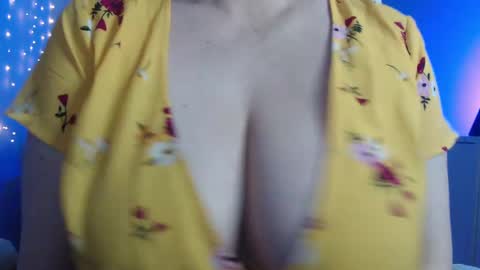 Snapshot of miss_daniels chatting on 03-04-25, 01:12 liza online show from 03-04-25, 01:12