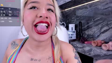 Danika online show from 01-16-25, 11:04