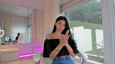 miss_diamond__ online show from 11-04-25, 08:02