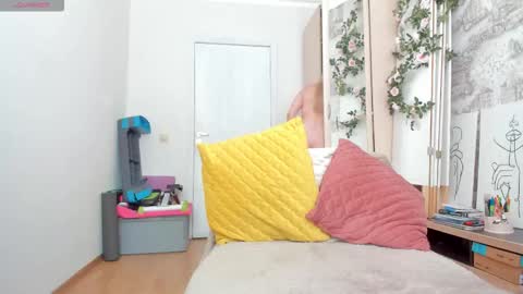 April online show from 03-10-26, 07:35