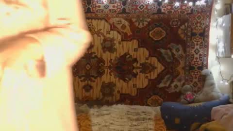 Elis online show from 01-14-26, 04:45