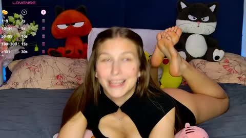 Snapshot of miss_emily_miller chatting on 05-05-26, 06:27 Emily online show from 05-05-26, 06:27