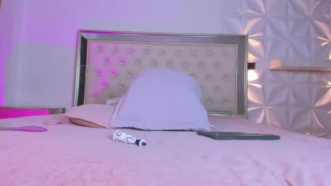 miss_emilystar online show from 06-11-26, 12:32