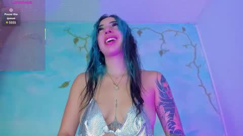 miss_evans_ online show from 11-11-25, 06:57