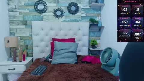 miss_evans_ online show from 05-16-26, 02:38