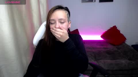 miss_foxxy_ online show from 10-10-25, 09:08