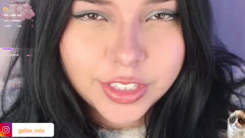  Elisabeth  IG galax xxia       online show from 11-12-25, 09:58