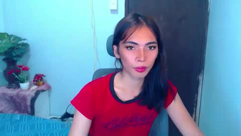Snapshot of miss_juliex chatting on 06-05-26, 06:52 julie online show from 06-05-26, 06:52