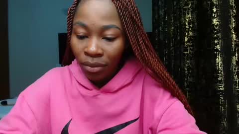 Miss Kiarrafit online show from 02-06-25, 06:13