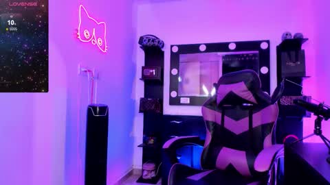 Miss Kittyn online show from 02-25-26, 01:04