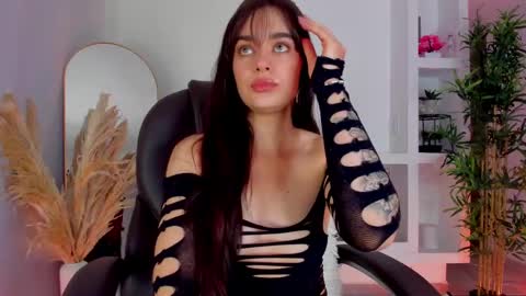 Alana online show from 02-23-25, 11:36
