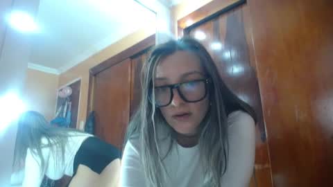 lilieth  online show from 02-21-25, 04:16