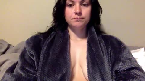 Snapshot of miss_maci_xo chatting on 05-25-26, 12:00 Maci online show from 05-25-26, 12:00