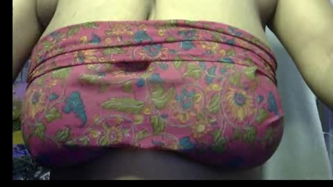 Snapshot of miss_mahi69 chatting on 06-28-26, 11:22 Mahi online show from 06-28-26, 11:22