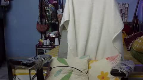 Snapshot of miss_mahi69 chatting on 07-19-26, 06:44 Mahi online show from 07-19-26, 06:44